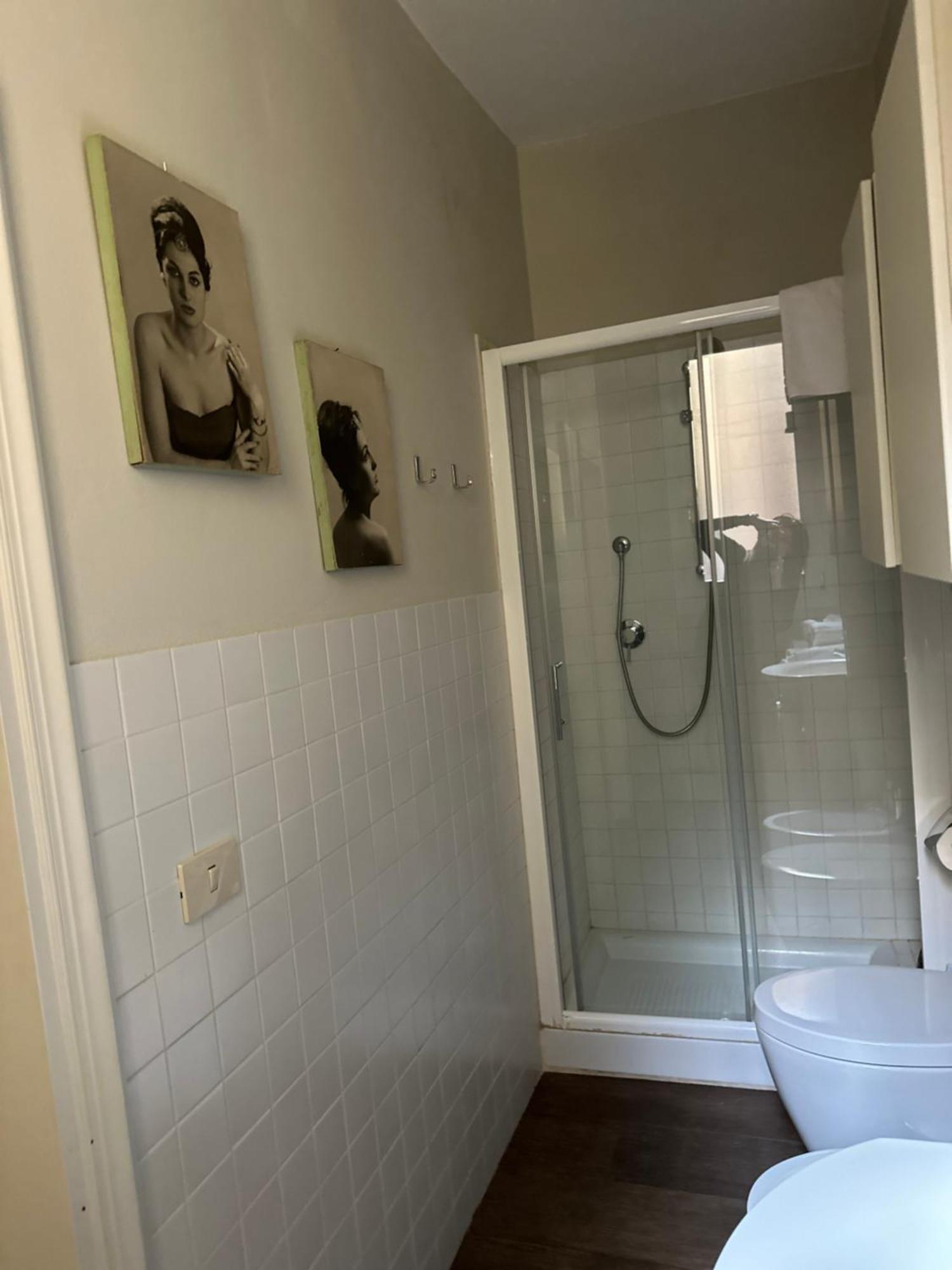 Maison Vert Appartamento In Centro Storico A Módena Exterior foto